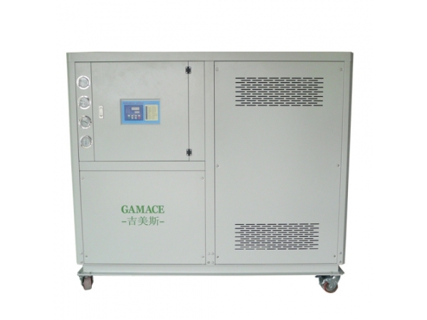 風冷式冷水機冷卻水塔設備該怎么保護？