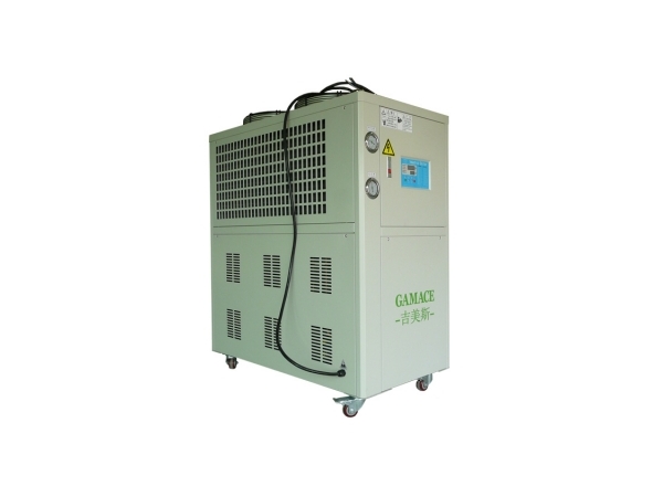 冷油機的冷凝器內(nèi)有空氣成分的危害與對機組工作秩序的干擾